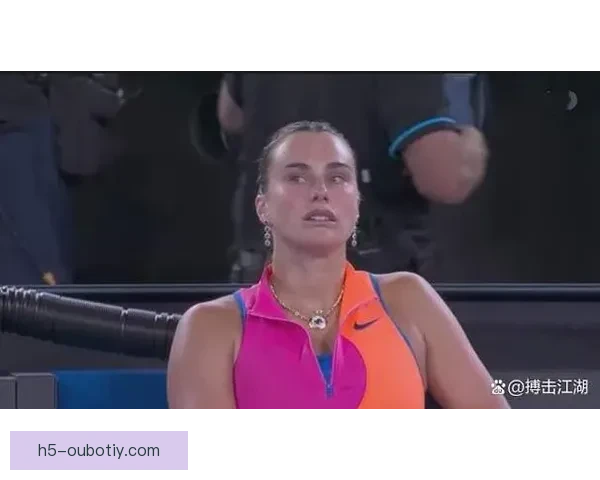 首局破发莱巴金娜领先萨巴伦卡